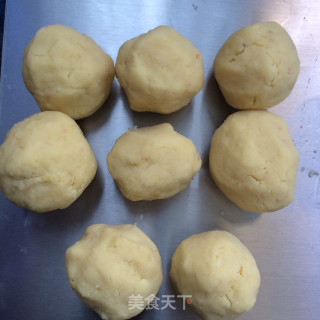 酥皮绿豆糕的做法步骤：7
