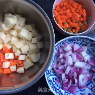 土豆鸡肉咖喱饭的做法步骤：4