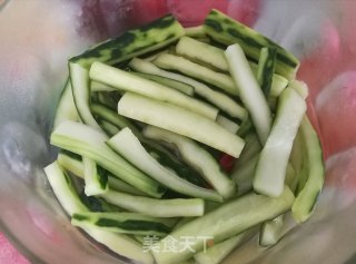 腌青瓜的做法步骤：3