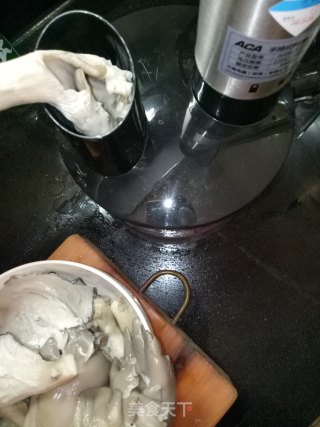 用料理机做蘑菇猪肉馅的做法步骤：4