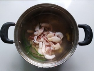 白灼鱿鱼的做法步骤：6