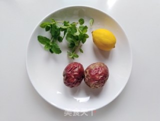 百香果薄荷柠檬茶的做法步骤：1
