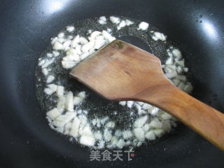 红椒炒空心菜梗的做法步骤：4