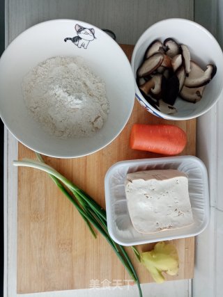 豆腐丸子的做法步骤：1
