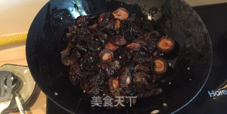 下饭菜黄焖鸡翅的做法步骤：2