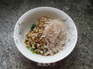 虾皮香干芹菜馅玉米团的做法步骤：8