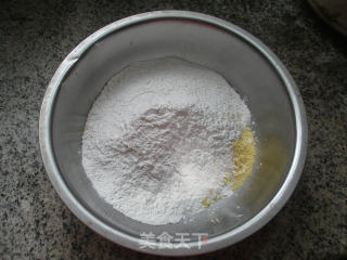 虾皮香干芹菜馅玉米团的做法步骤：12