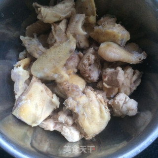 清炖香菇鸡汤的做法步骤：1