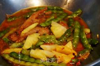 豆角炖菠萝凤爪的做法步骤：5