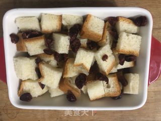 蔓越莓吐司布丁的做法步骤：3