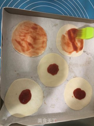饺子皮披萨的做法步骤：4