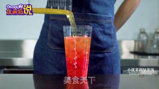 西瓜汁加什么最好喝？推荐搭配百香果的做法步骤：5