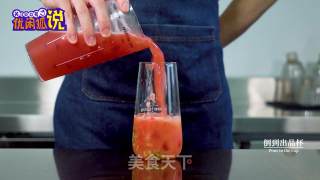 西瓜汁加什么最好喝？推荐搭配百香果的做法步骤：8