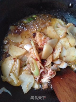 干锅土豆片的做法步骤：11
