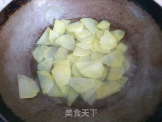 土豆豆角炒五花肉的做法步骤：7