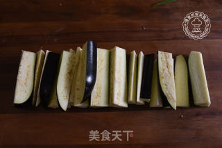 剁椒茄子的做法步骤：1