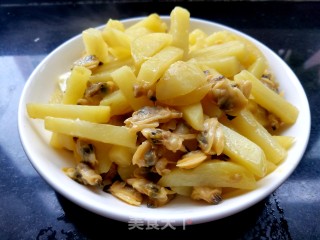 土豆条炒蛤蜊肉的做法步骤：5