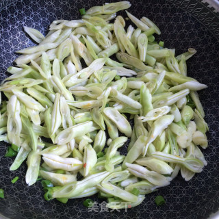 茄汁豆角的做法步骤：4