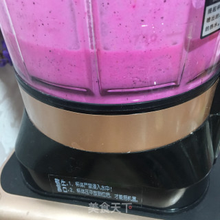 火龙果奶昔的做法步骤：5