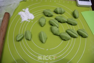 翡翠柳叶饺子的做法步骤：13