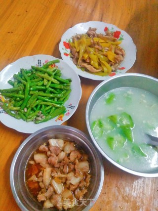 青椒鱿鱼须的做法步骤：7