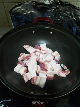 五花肉焖竹笋的做法步骤：3