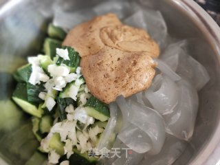 黄瓜拉皮的做法步骤：6