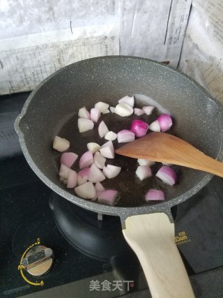 “懒人餐”香菇牛肉咖喱饭的做法步骤：3