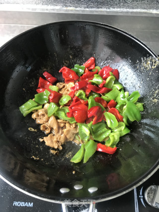麻椒炒肉片的做法步骤：7