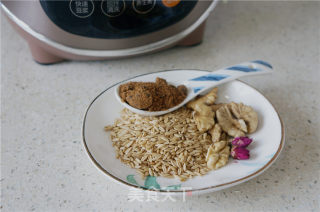 玫瑰燕麦核桃浆的做法步骤：1