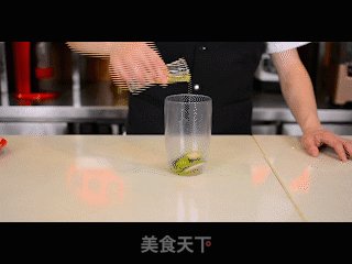 誉世晨饮品技术培训——香柠蜜露的做法步骤：4