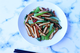 青菜炒豆干的做法步骤：7