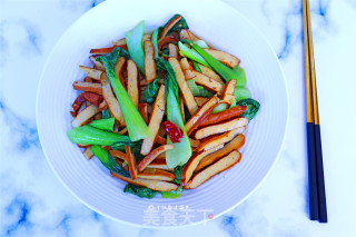 青菜炒豆干的做法步骤：8