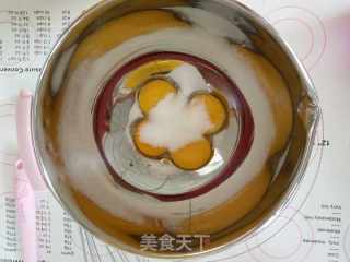 白兰地荔枝戚风的做法步骤：2