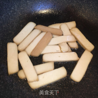 香芹炒豆干的做法步骤：3
