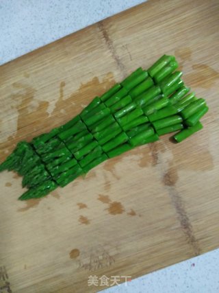 元葱杏鲍菇炒芦笋的做法步骤：6