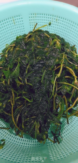 自制凉粉草的做法步骤：3