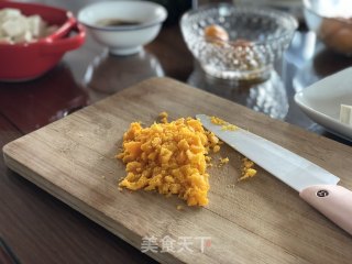 蟹黄豆腐的做法步骤：4