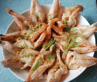 蒜蓉蒸大虾的做法步骤：3