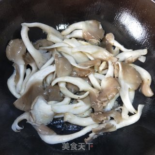 蚝油平菇的做法步骤：6