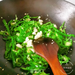 青椒丝炒鸡蛋的做法步骤：9