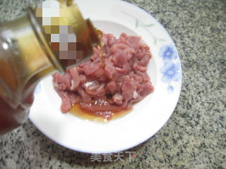 鱼香肉丝的做法步骤：2