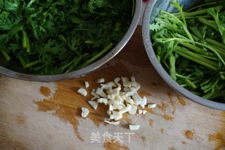 蚝油蒿子杆的做法步骤：1