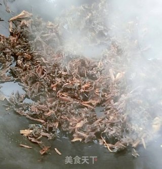裤腿肉烧梅干菜的做法步骤：3