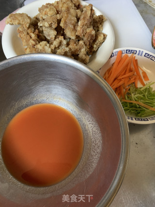 锅包肉的做法步骤：1