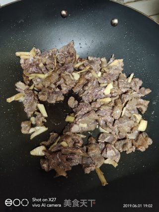 芸豆炒牛肉的做法步骤：6
