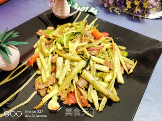 牛肉炒空心菜梗的做法步骤：9
