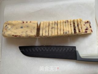 蔓越莓饼干的做法步骤：11