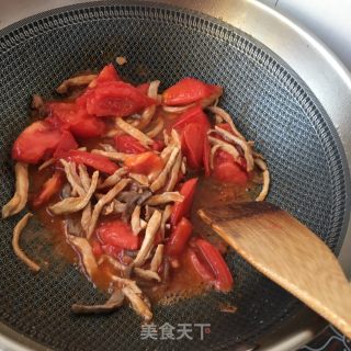 海参肉丝西红柿鸡蛋面的做法步骤：7
