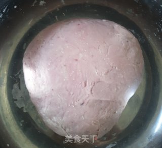 杨梅汁馒头的做法步骤：2